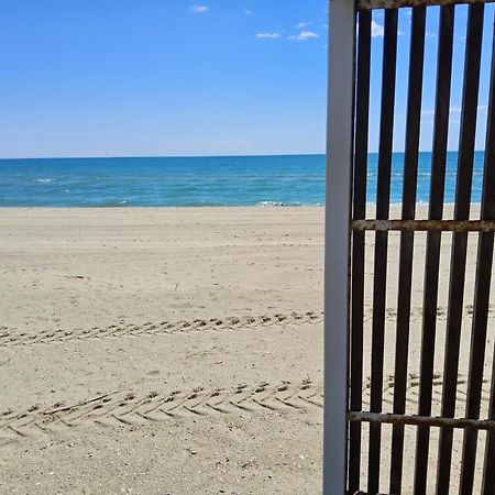 Le Bridge Barcares Clim Acces Plage Direct Parking Prive Le Barcarès Zewnętrze zdjęcie